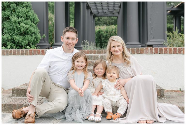Family of 5 at Reynolda Gardens in Winston Salem for Photo Shoot